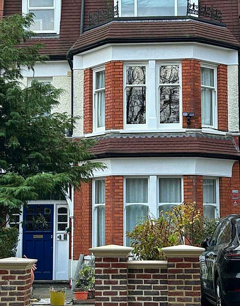 In the heart of London the installation of five Bygone Harmony Sash windows has transformed a classic building while preserving its historic charm.